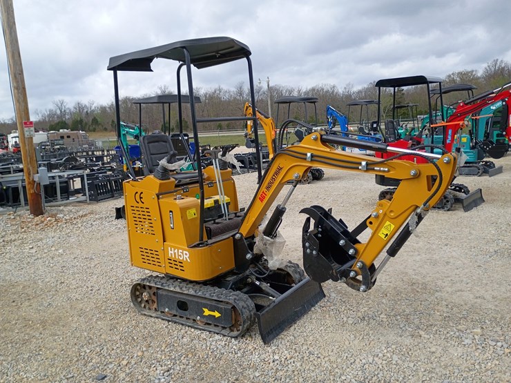 #23947-•-2025-agt-h15r-mini-excavator-image-6