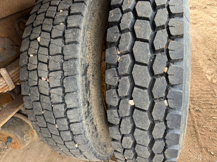 2007-international-durastar-4400-image-67