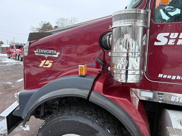 2011-kenworth-t800-image-10