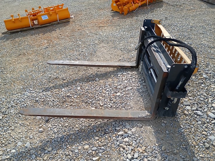 #23925-•-hydraulic-fork-skid-steer-attachment-image-2