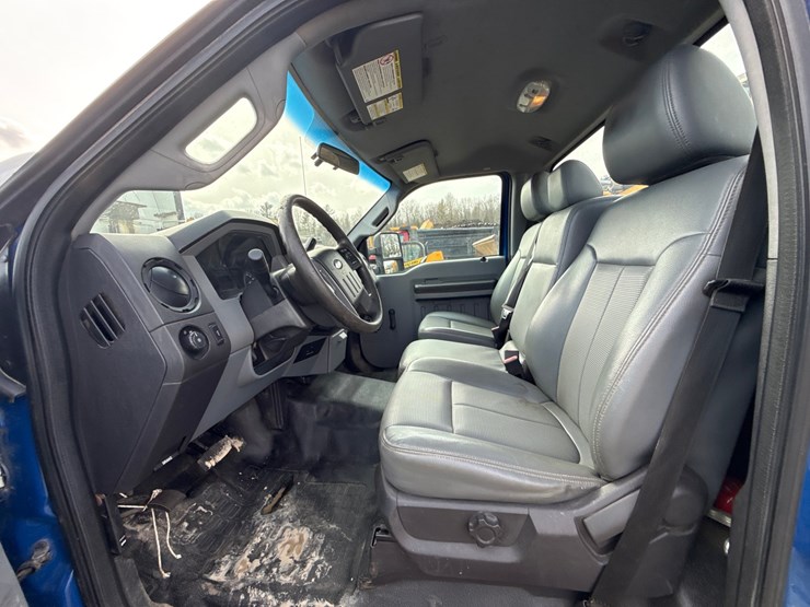 2015-ford-f550-image-35