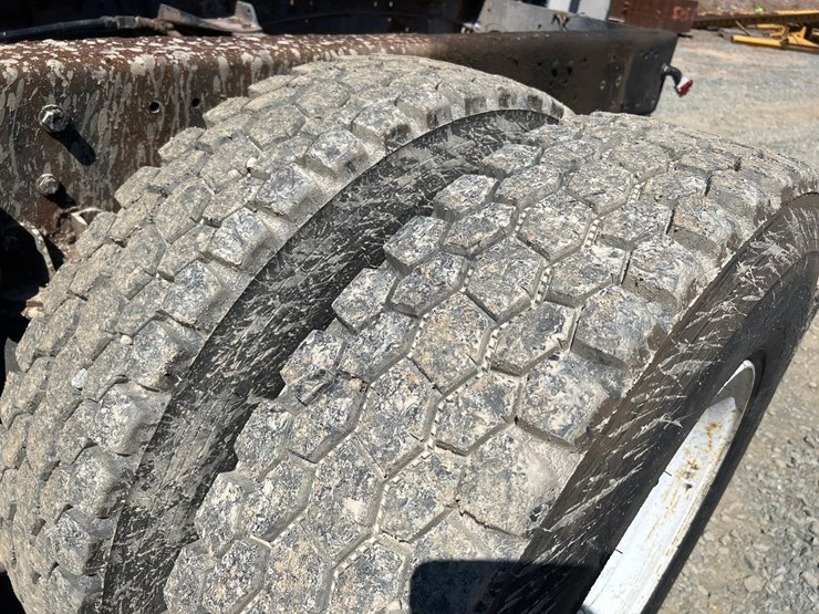 1994-massey-ferguson-8-image-84