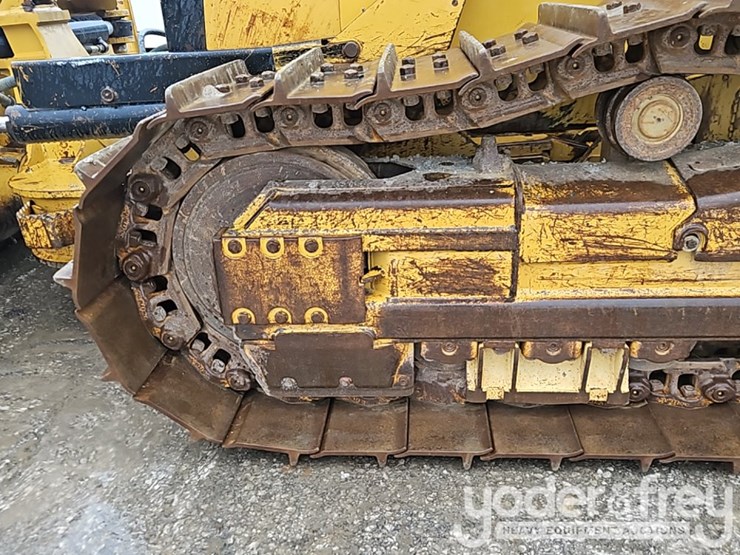 2014-caterpillar-d6k2-xl-image-19
