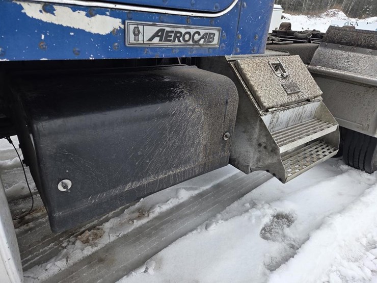 2003-kenworth-t800-image-21