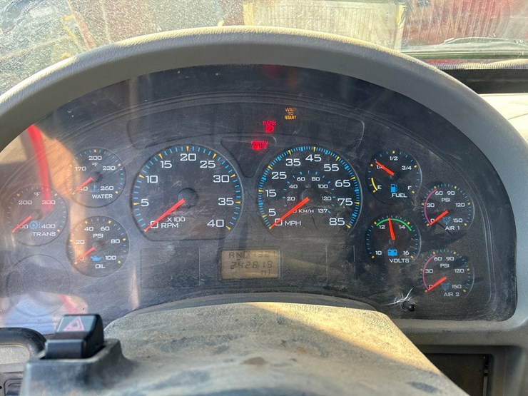 2006-international-7400-image-62