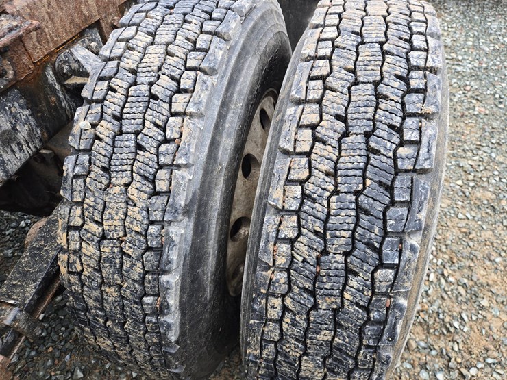 2017-kenworth-t680-image-98