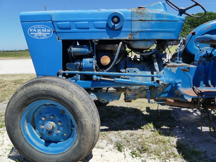 ford-tractor-image-5