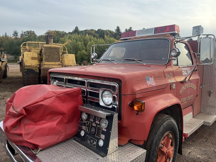 #1148-•-1980-gmc-v-8-fire-truck-image-10