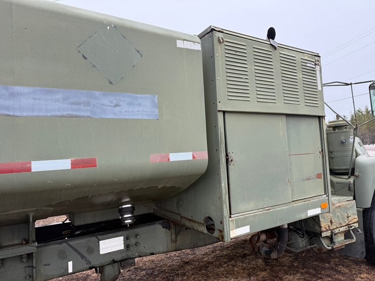 1984-mack-dm492s-image-39