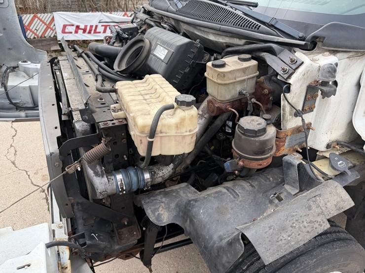 #1048-•-2009-gmc-c5500-specialty-service-truck-image-38