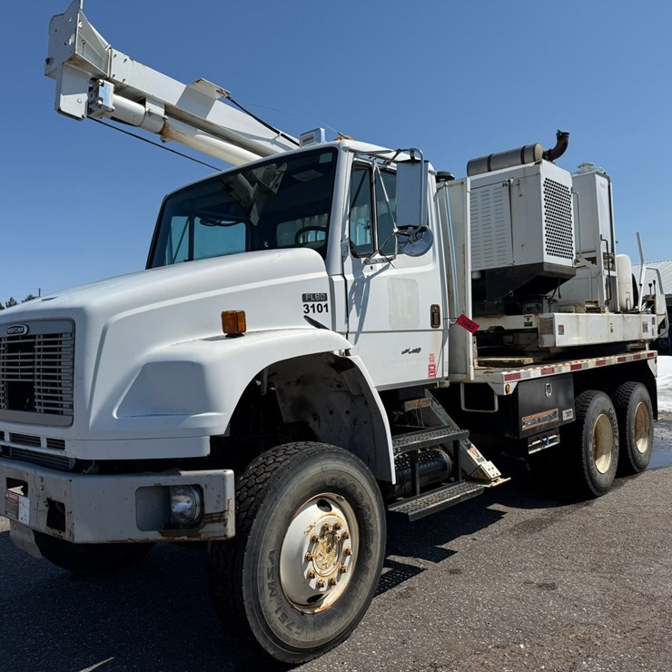 2002 FREIGHTLINER FL80