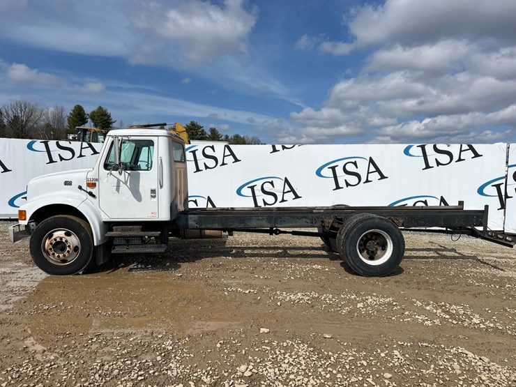 2000-international-4700-image-2