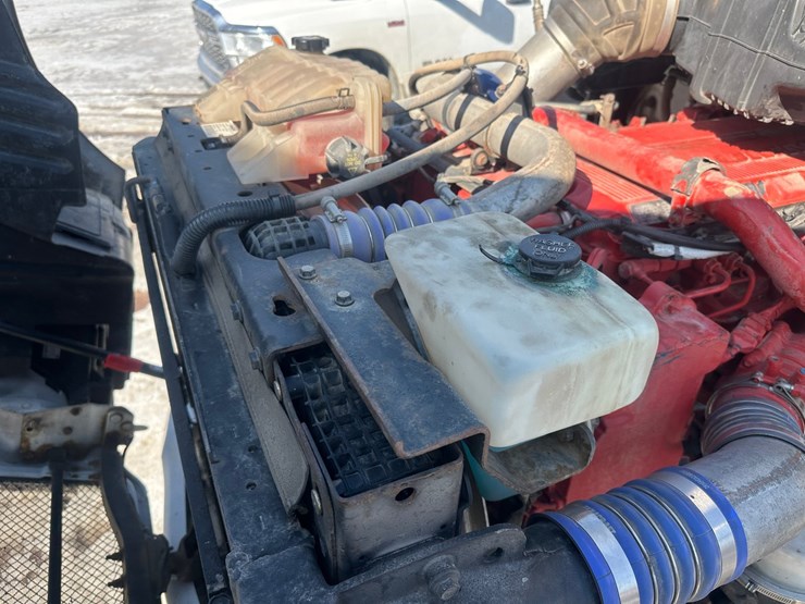 2017-kenworth-t680-image-43