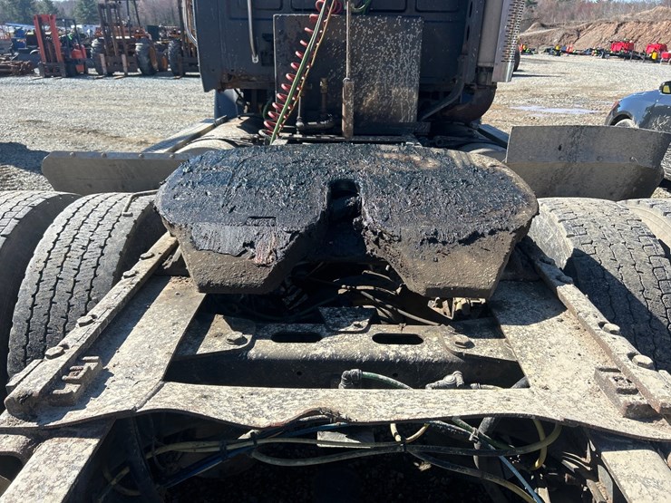 2005-massey-ferguson-8-image-20