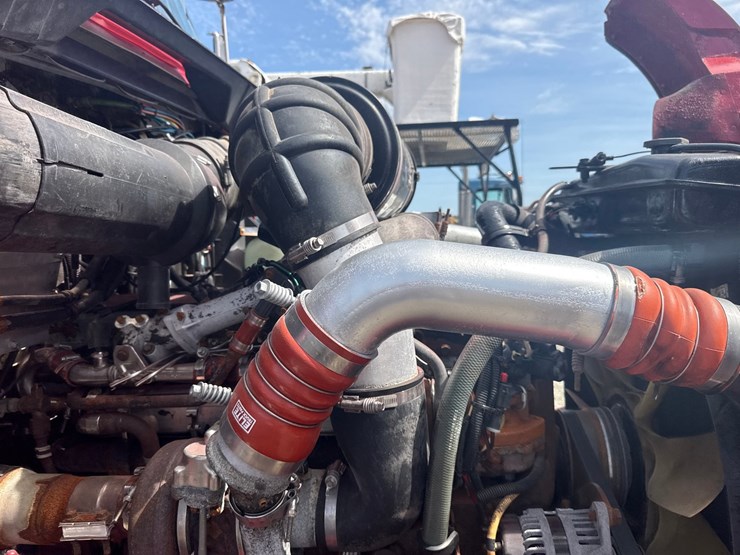 2005-kenworth-t800-image-25