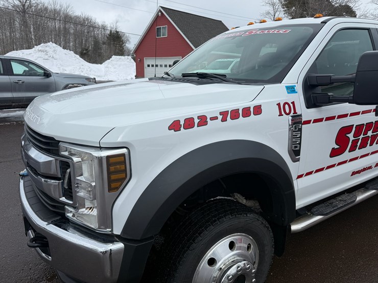 2018-ford-f550-image-9