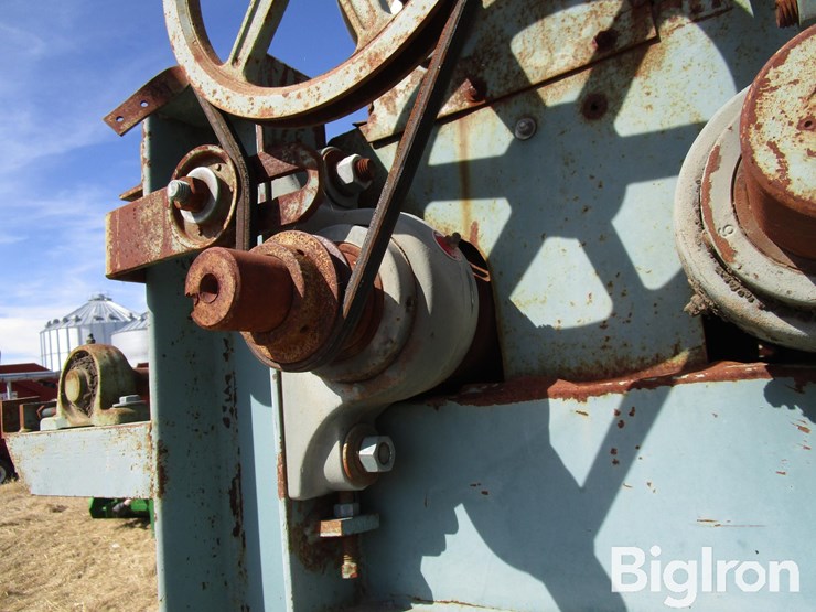 davis-roller-mill-and-motor-on-stand-image-10
