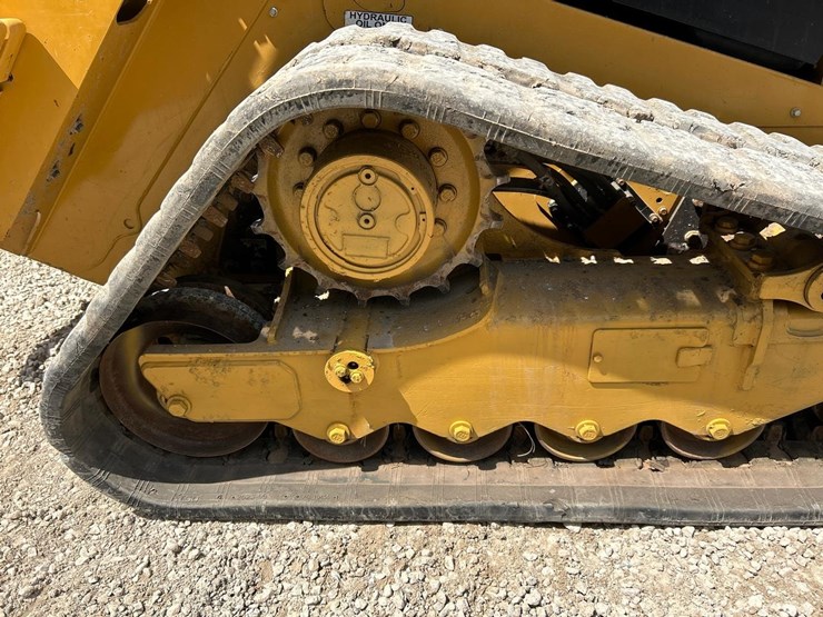 2021-caterpillar-289d3-image-14