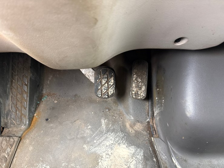 2007-sterling-acterra-image-38