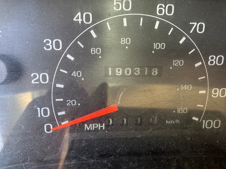 1999-ford-f550-image-43