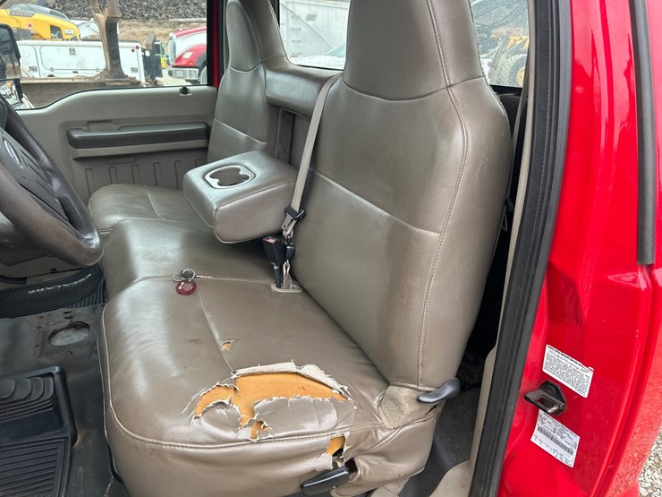 2008-ford-f550-xl-image-40