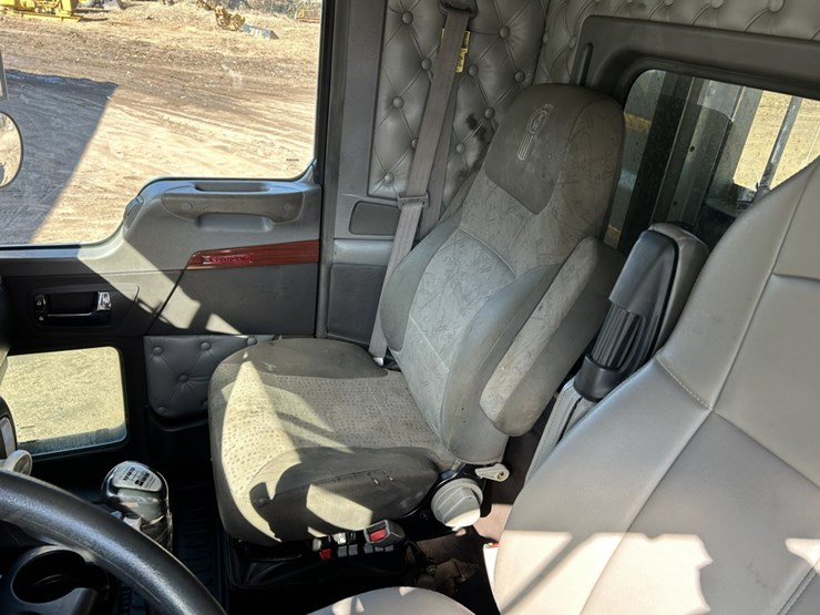 2006-kenworth-t800b-image-62