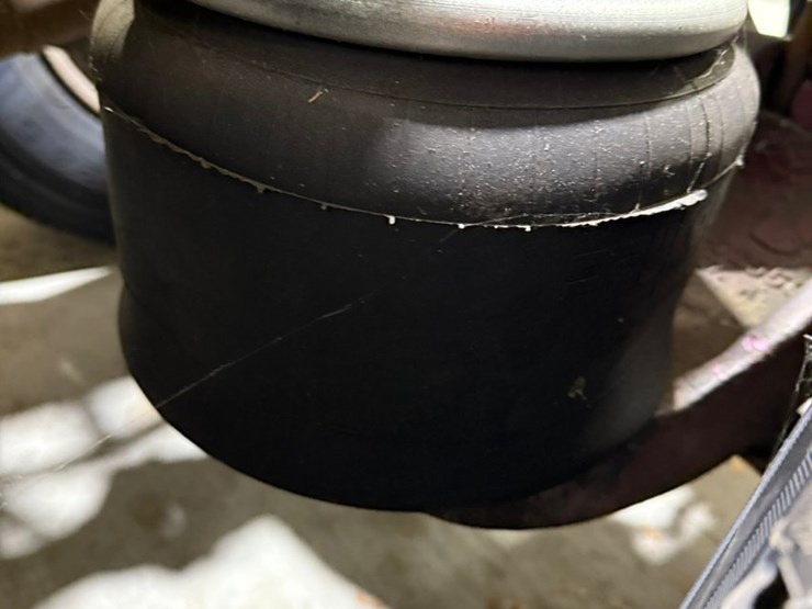 1974-peterbilt-359-image-27