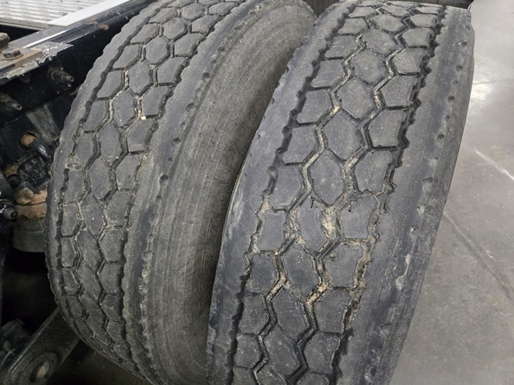 2017-kenworth-t680-image-78