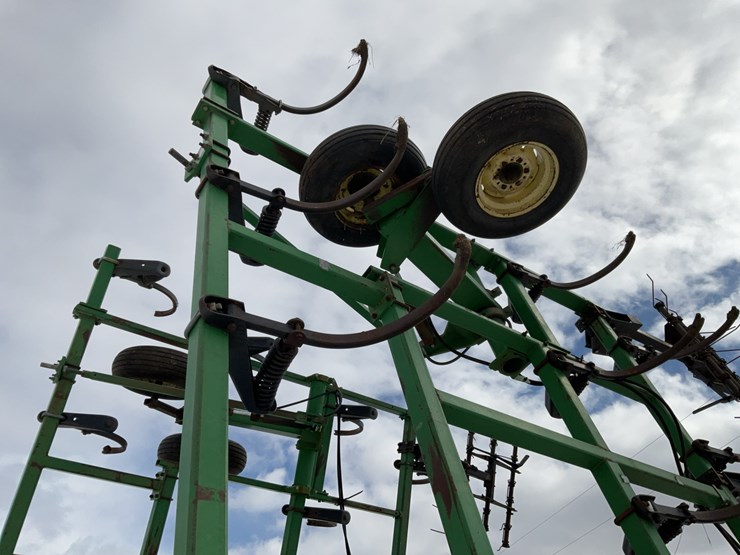 1997-john-deere-680-image-11