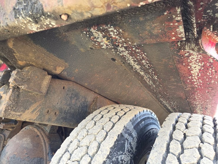 2005-massey-ferguson-8-image-36