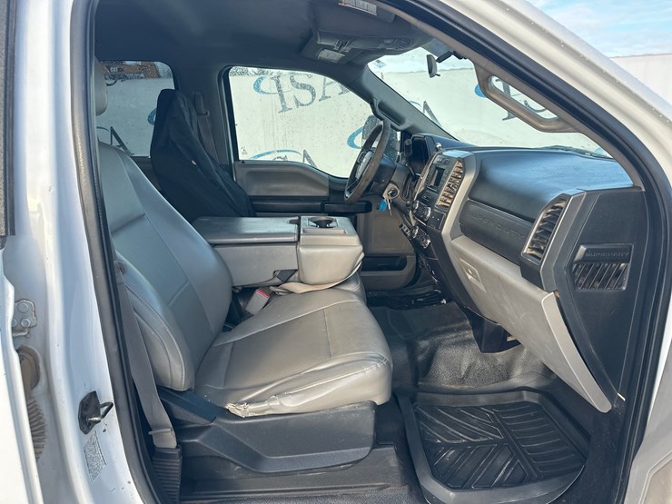 2017-ford-f350-image-34