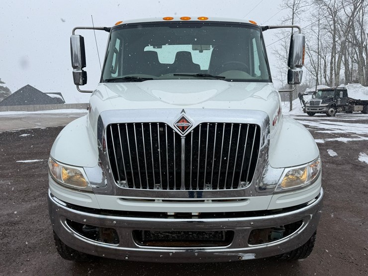 2013-international-4400-sba-image-32