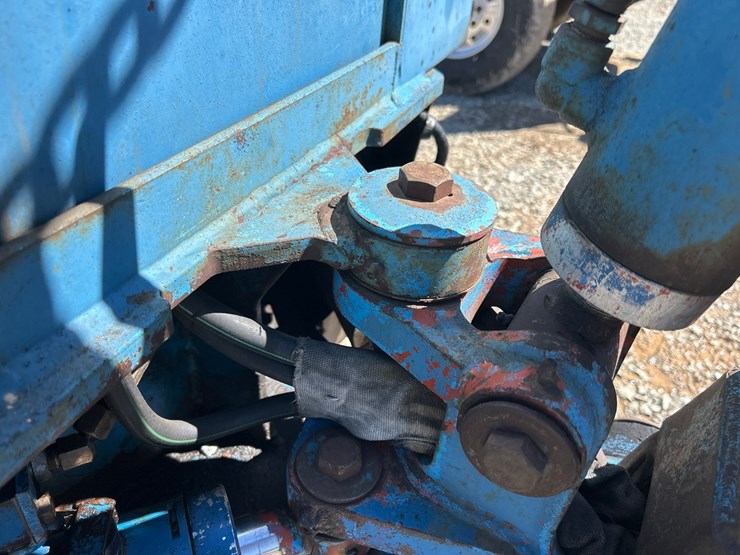 ditch-witch-r65-image-15