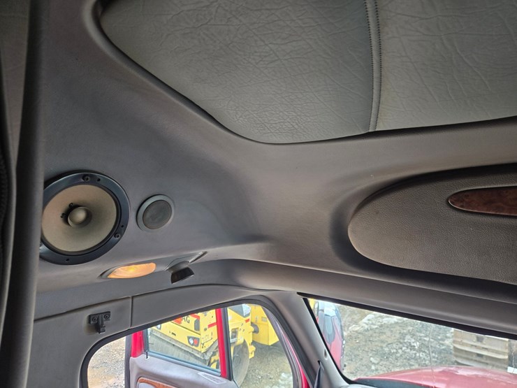 2007-peterbilt-387-image-89