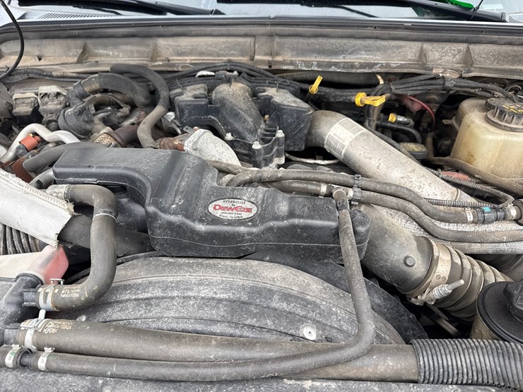 2015-ford-f550-image-14