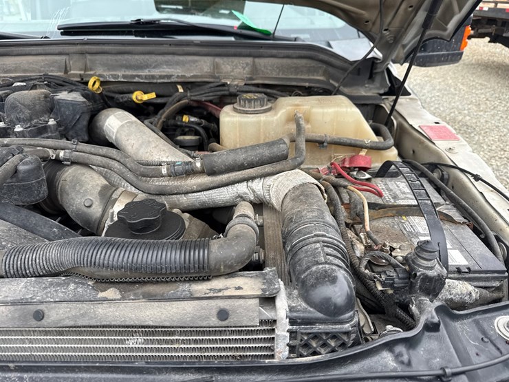 2015-ford-f550-image-13