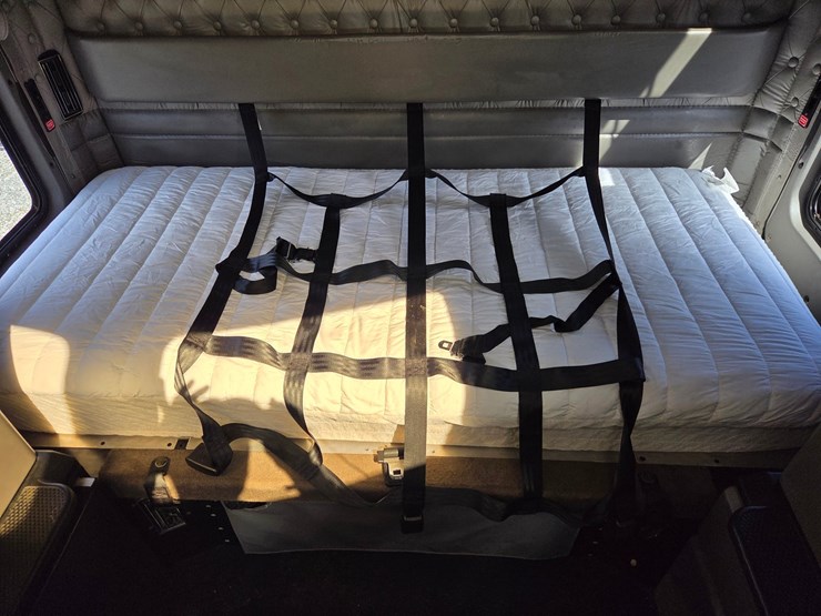 2006-kenworth-w900-image-60