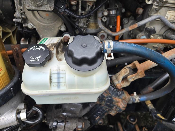 2016-freightliner-cascadia-125-image-40