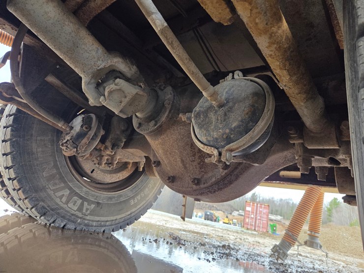 1993-international-9200-image-40