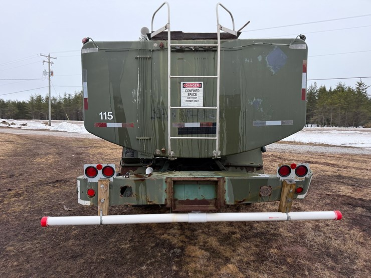 1984-mack-dm492s-image-4