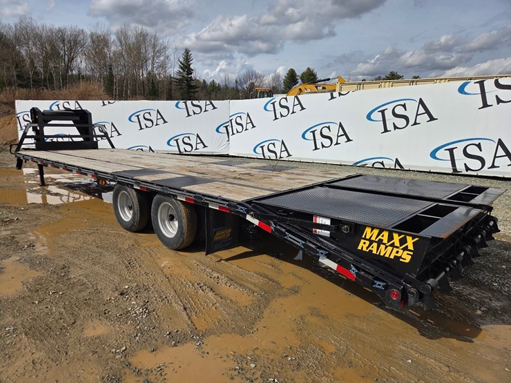 2024-massey-ferguson-8-image-3