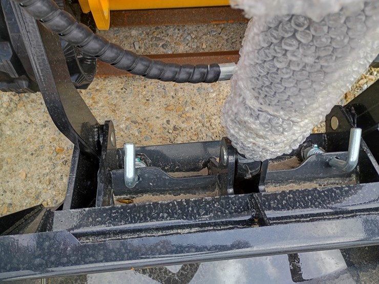 #24171-•-2025-agt-mx-mrt14-mini-skid-steer-image-16