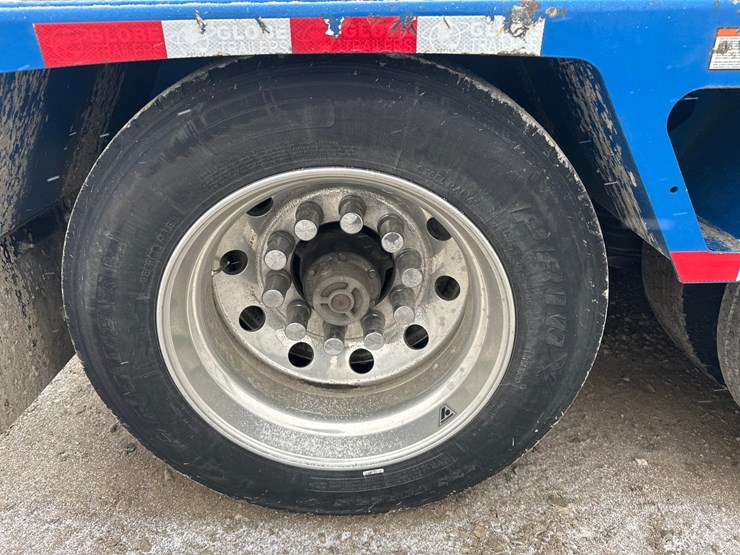 2022-globe-lowboy-image-44