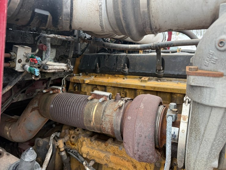 2011-kenworth-t800-image-48