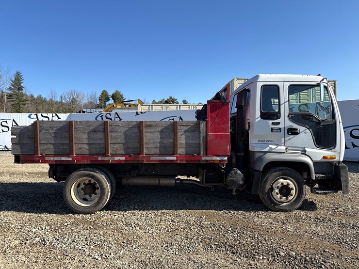 2000-gmc-t6500-image-6