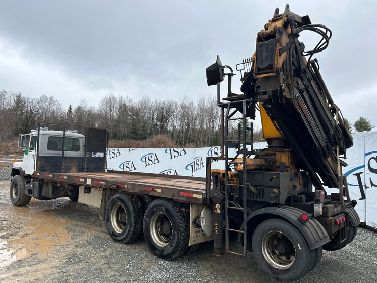 1999-mack-dm688s-image-3