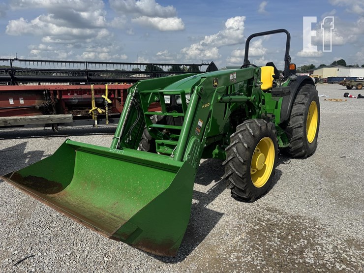 john-deere-5085m-image-1