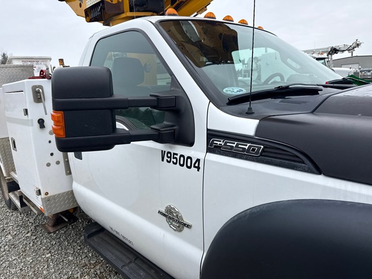 2015-ford-f550-image-47