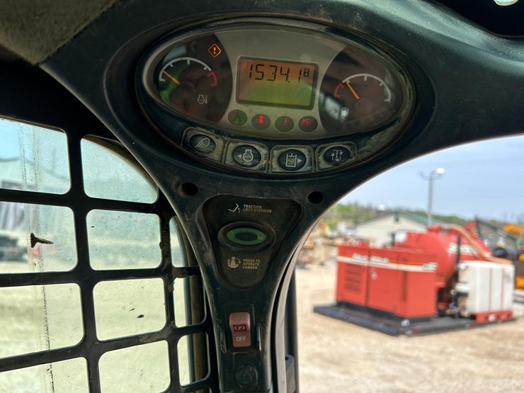 2017-bobcat-t450-image-23