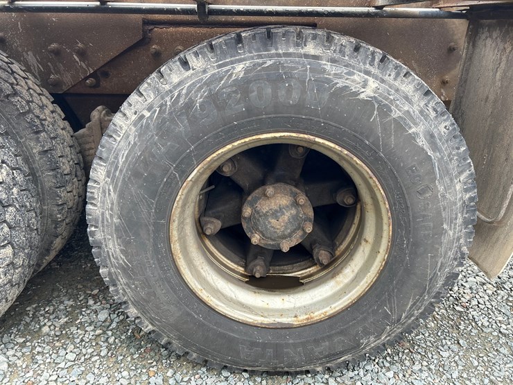 1999-mack-dm688s-image-83